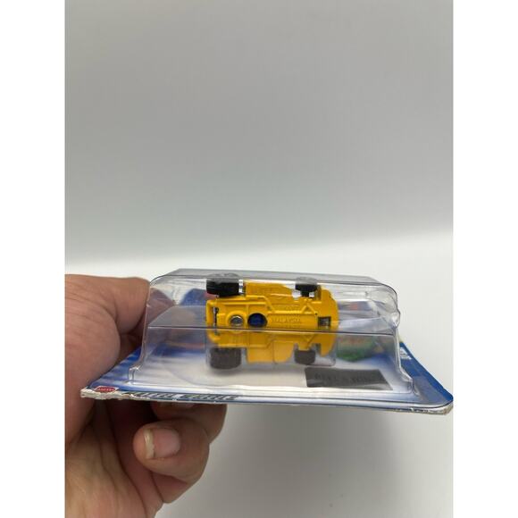 Hot Wheels 2002 Go Kart Yellow 35th Anniversary #198 Rubber Tires Malaysia MOC - Picture 3 of 5